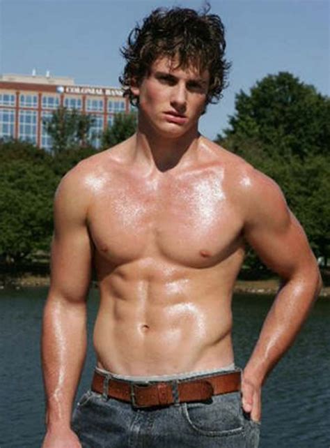 model at abercrombie