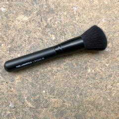 Model Co Blush Brush