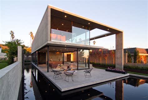 A Modern Concrete House Designed By REMY Architects