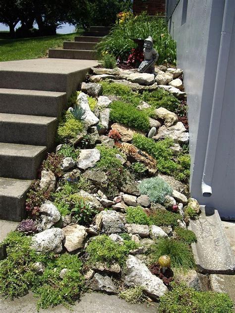 Beautiful Modern Rock Garden Ideas For Backyard Landscaping 10 HMDCRTN