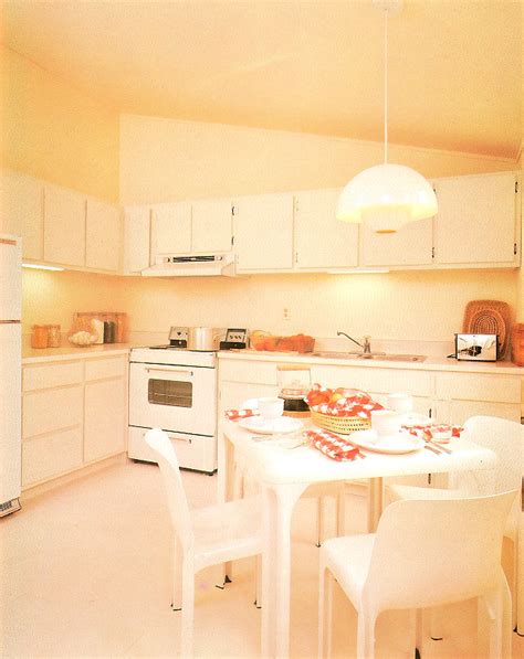 Modern 80S Kitchen