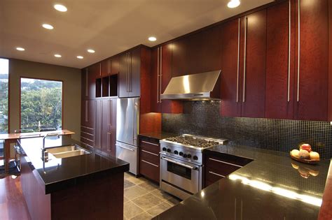Modern Kitchen Backsplash With Cherry Cabinets