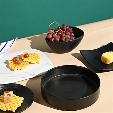 Modern Korean Dinnerware