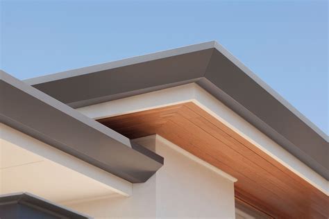 Modern Roof Gutter