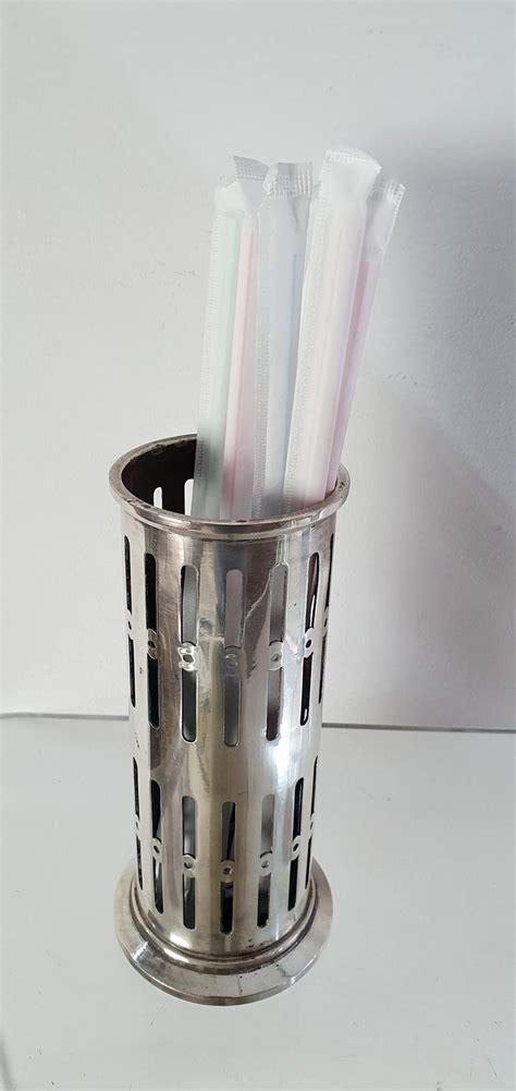Modern Straw Holder