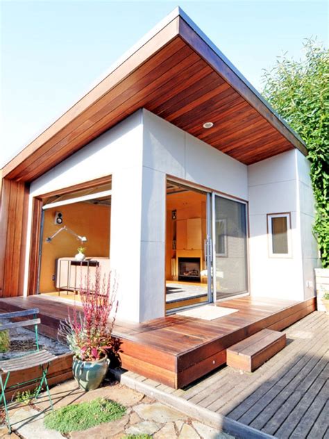 modern tiny house exterior design
