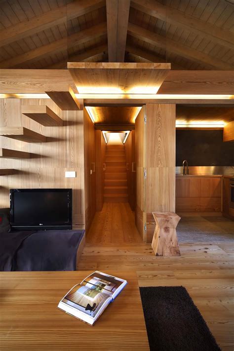 Modern Wood House by Studio Decoholic