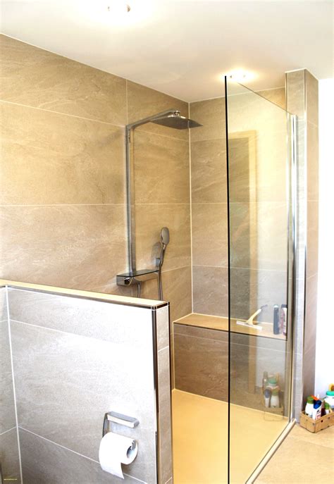 moderne badezimmer mit dusche