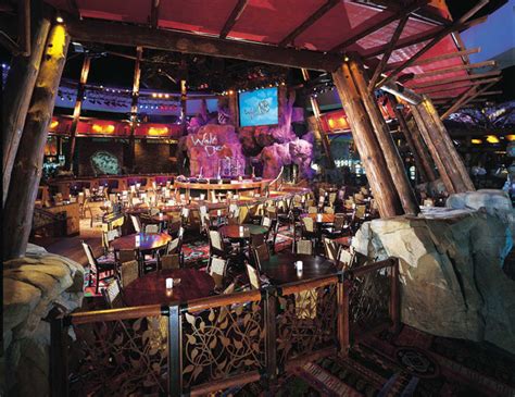 mohegan sun wolf den