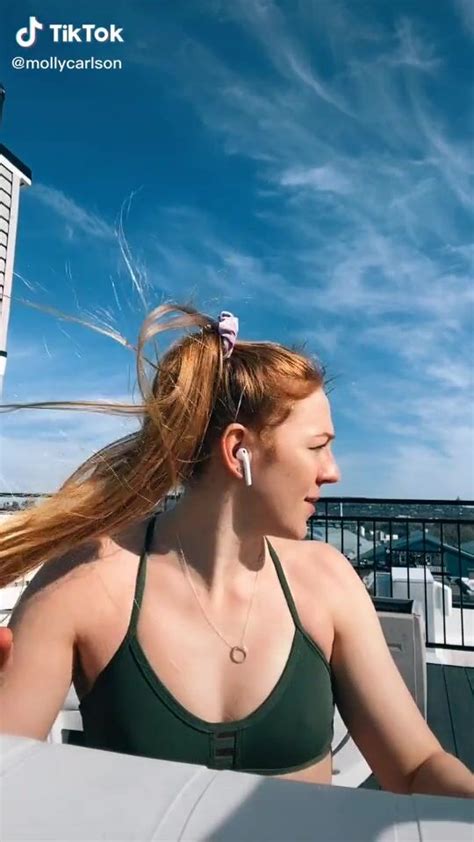 molly carlson cameltoe