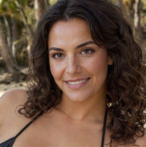 molly nude fernandes