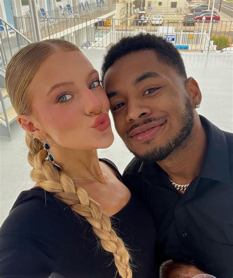 moms boyfriend 2 black