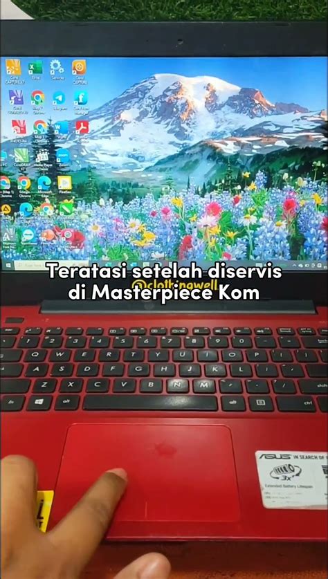 Monitor Laptop Kelap Kelip
