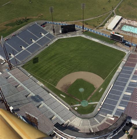 montreal expos jarry park