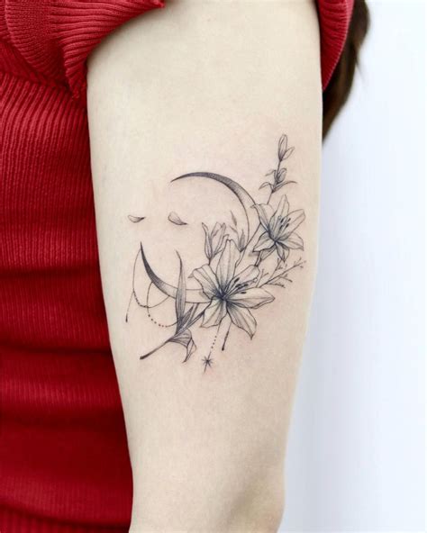 Innovative Moon Flower Tattoo Design Ideas