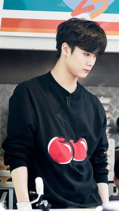 moonbin black hair