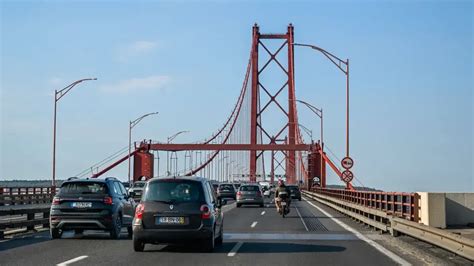 morte na ponte 25 de abril