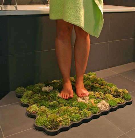 Moss Shower Carpet