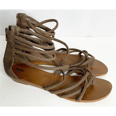 mossimo supply co gladiator sandals