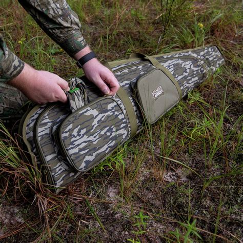 mossy oak bottomland gun case