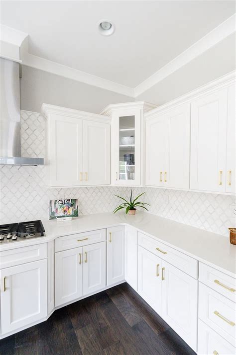 White Paint Colors for Kitchen