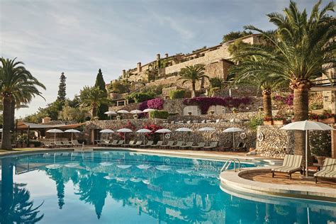 most luxurious resorts in mallorca