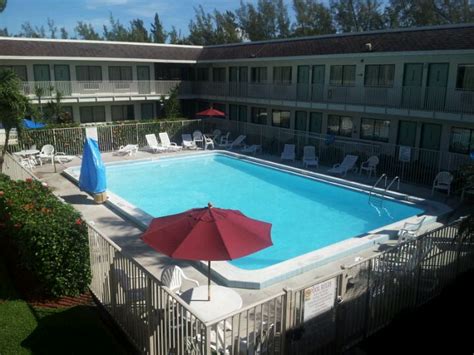 motel 6 dania beach boulevard