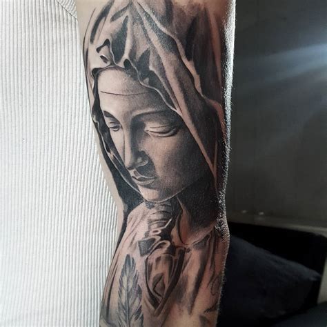 The Best Mother Mary Tattoo Designs Ideas