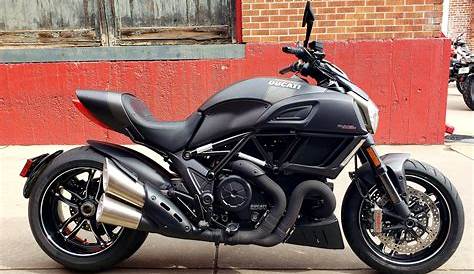 Moto Ducati Diavel 2018 Carbon Review • Total rcycle