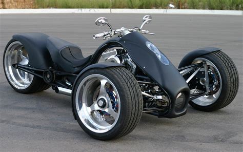 motorbike with three wheels