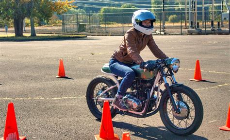 motorcycle race school near me