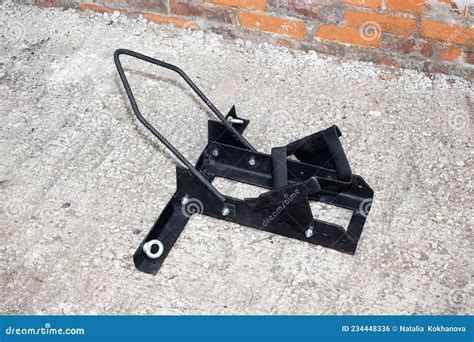 Motorcycle Wheel Clamp For Trailer