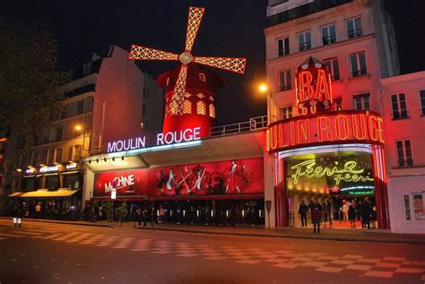 moulin rouge nightclub paris