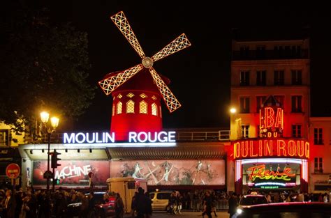 moulin rouge traveling tour