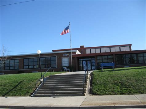 Mound Valley School
