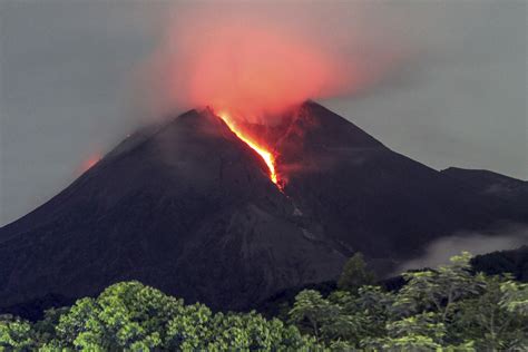 mount merapi eruption 2022