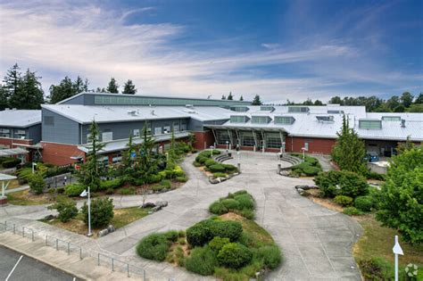 Mount Rainier High School