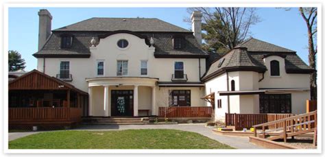 Mount Tom Day School