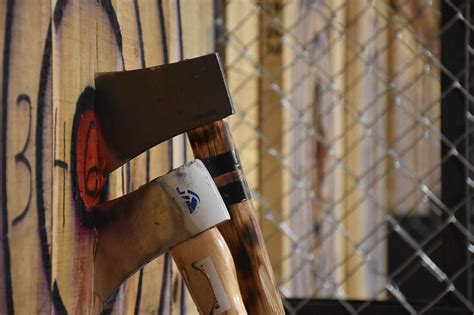 Mountain Man Axe Throwing Reviews