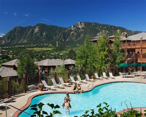 mountain view hotels in colorado springs