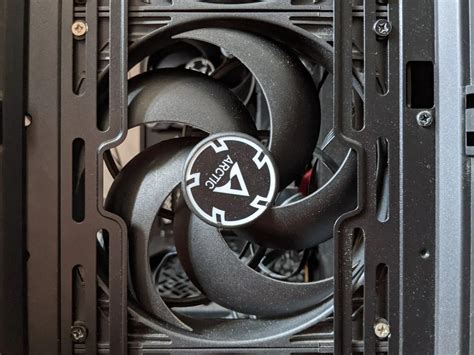 Mounting Case Fans