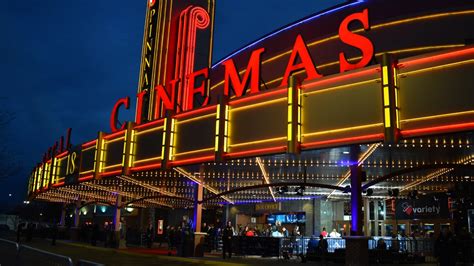 Movie Theater On Eastern And Pebble - Quriwe