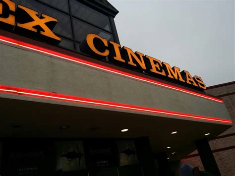 movie theaters near farmingdale ny