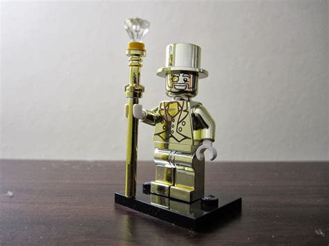 Jual Lego Mr. Gold Minifigure Limited Edition Pg999 Bc - Jakarta Barat -  Minioney | Tokopedia