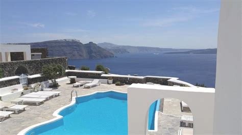 mr and mrs white santorini