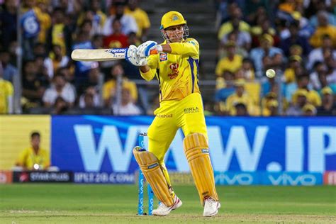 ms dhoni csk images hd