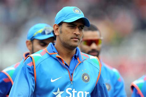 ms dhoni hd wallpapers for laptop