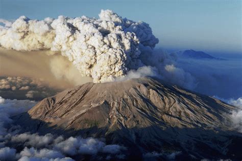 mt st helens facts 1980