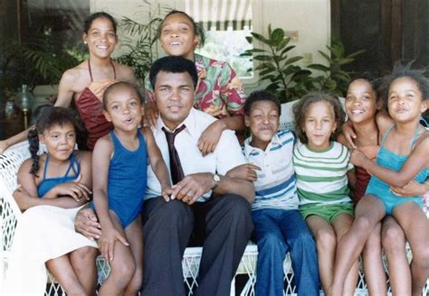 muhammad ali children and wives