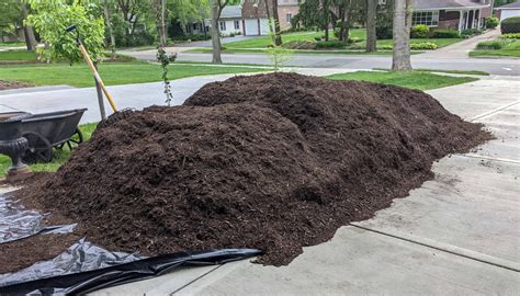 Mulch Black Delivery